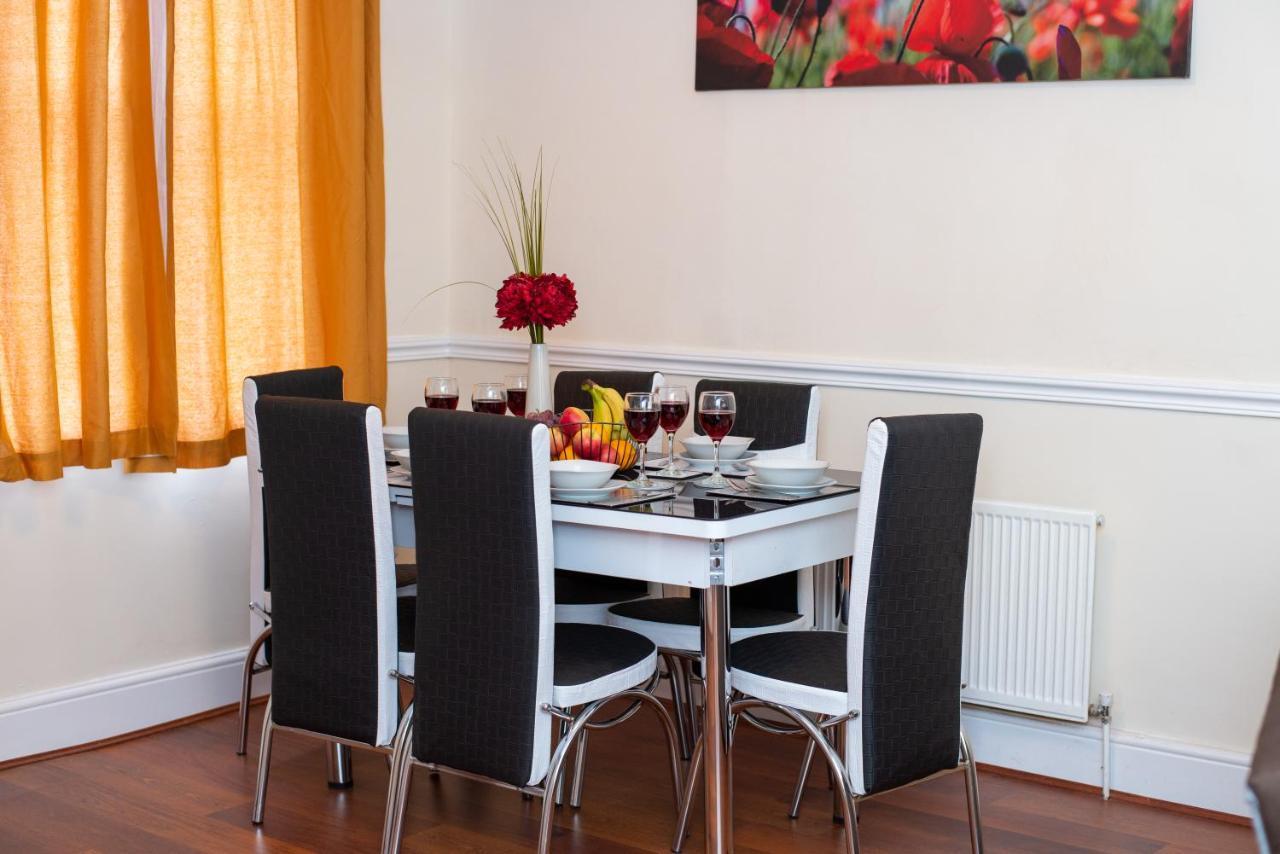 Royale Green View House- Free Parking, Wifi, Perfect For Contractors And Holiday Northampton Exterior foto