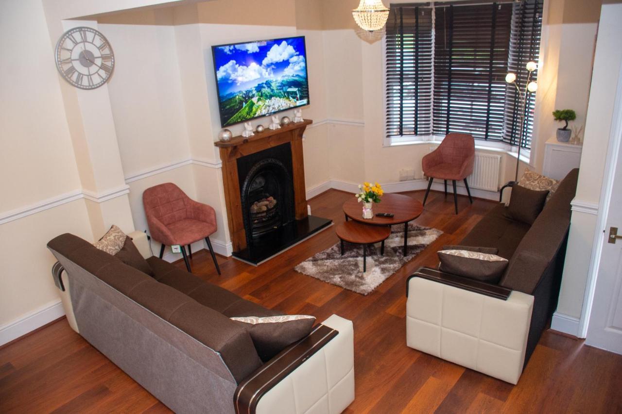 Royale Green View House- Free Parking, Wifi, Perfect For Contractors And Holiday Northampton Exterior foto